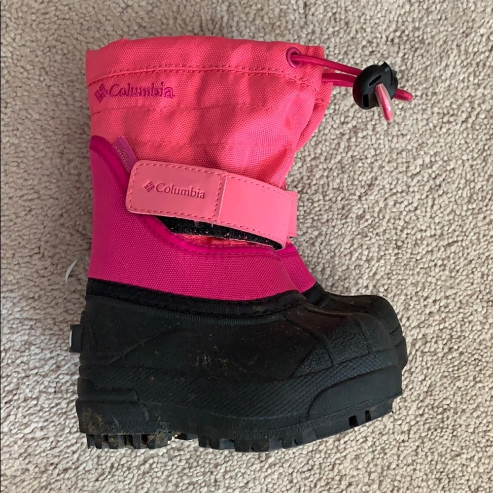 Snow boots